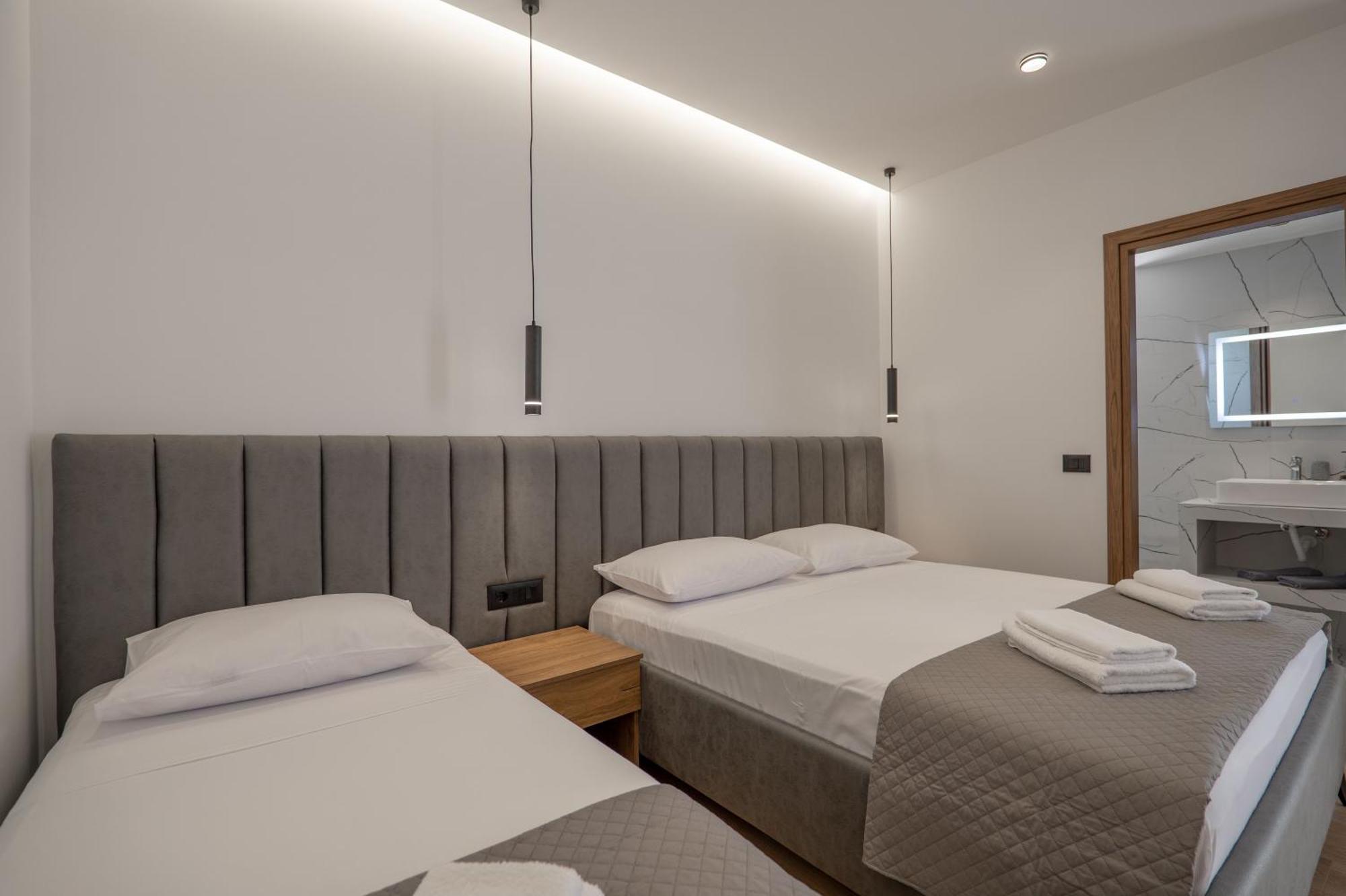Keos Hotel Sarande Ngoại thất bức ảnh