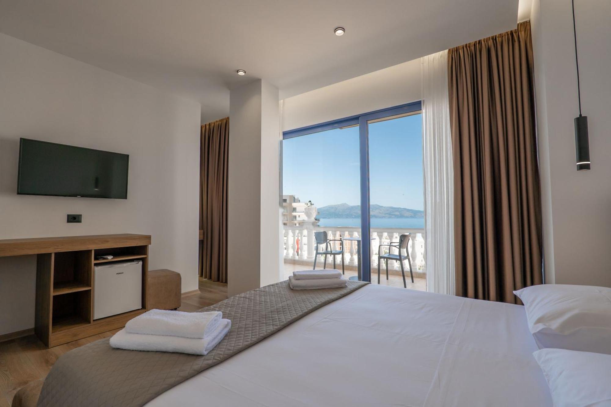 Keos Hotel Sarande Ngoại thất bức ảnh