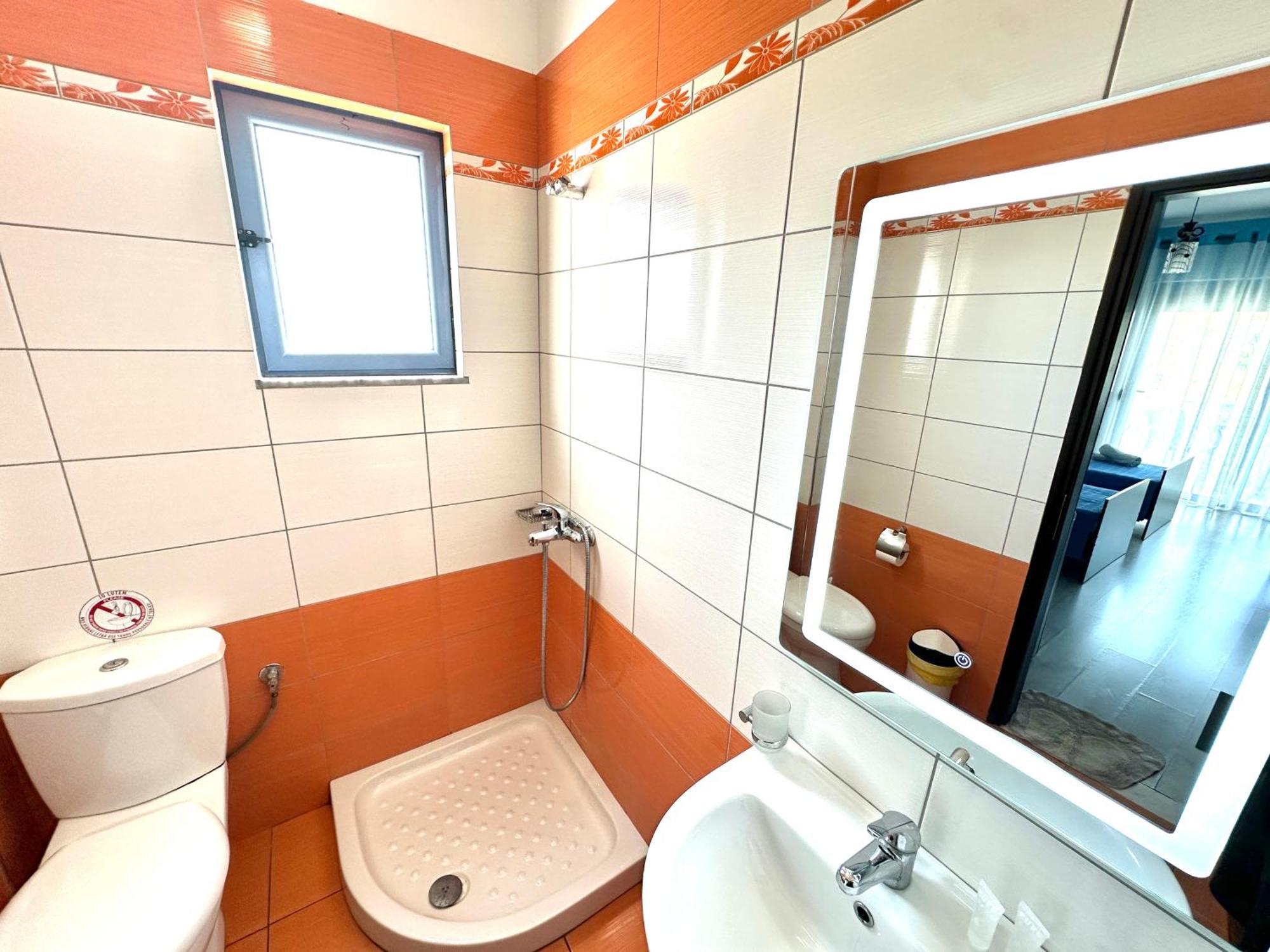 Keos Hotel Sarande Ngoại thất bức ảnh