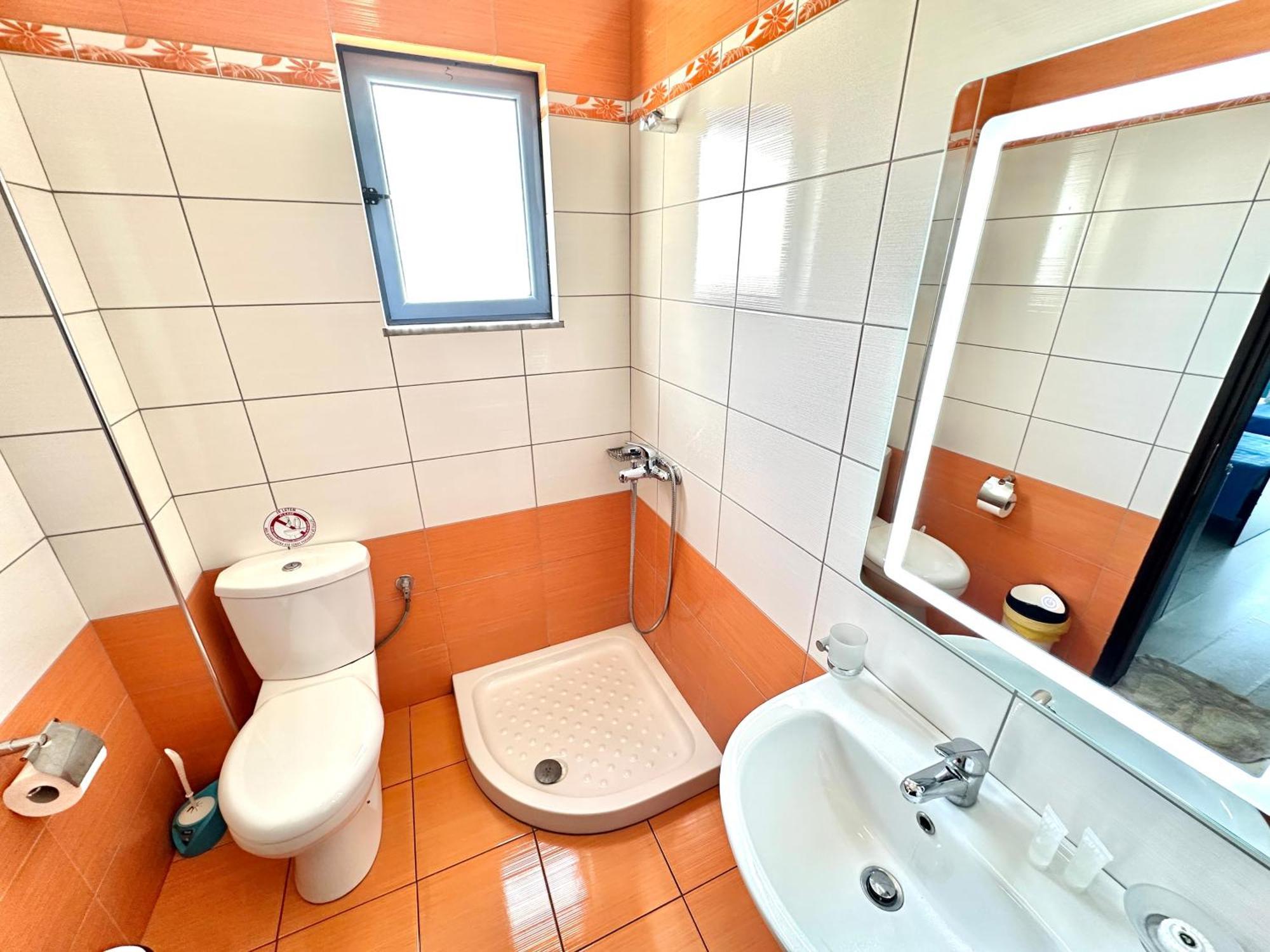 Keos Hotel Sarande Ngoại thất bức ảnh