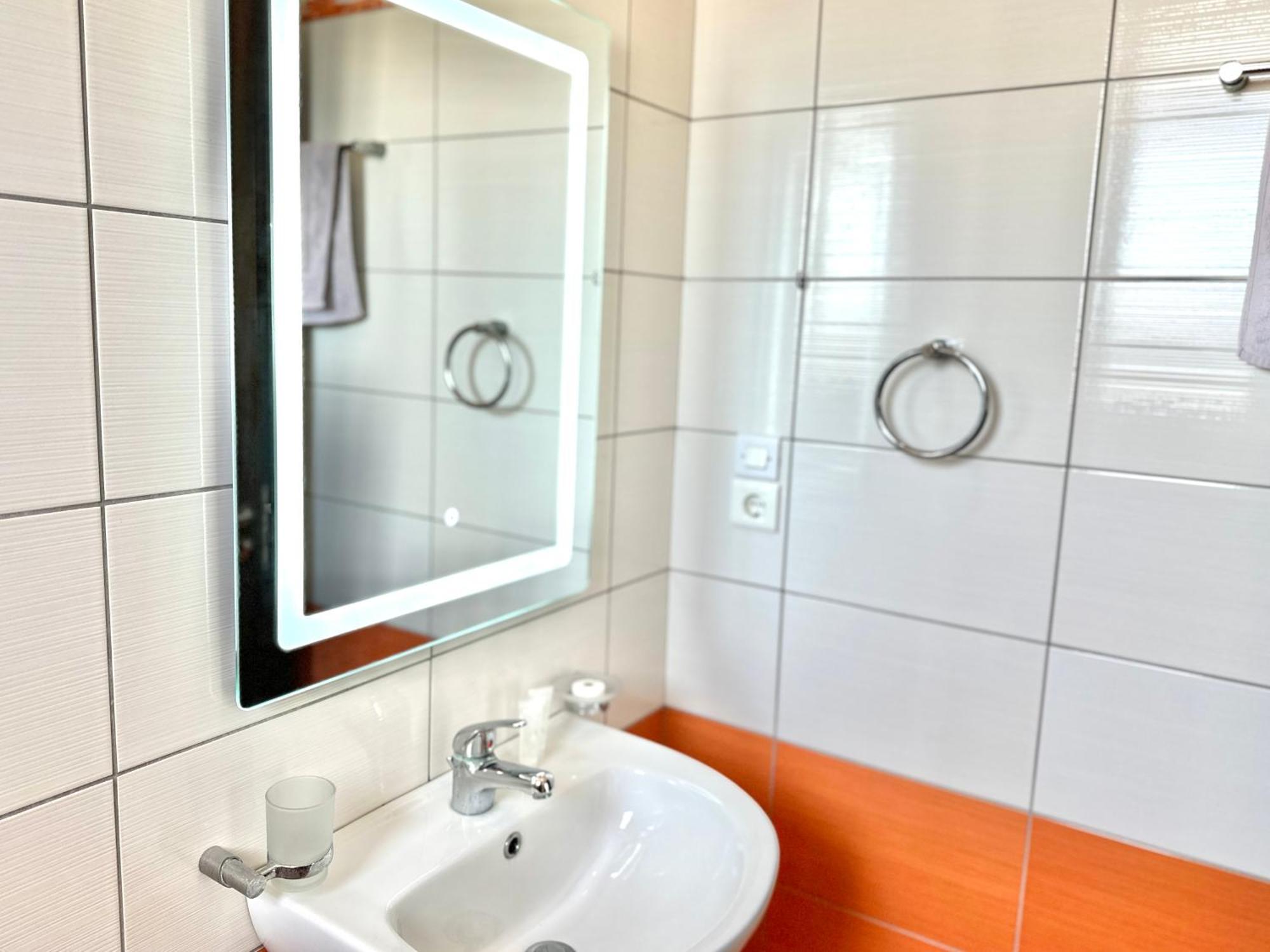 Keos Hotel Sarande Ngoại thất bức ảnh